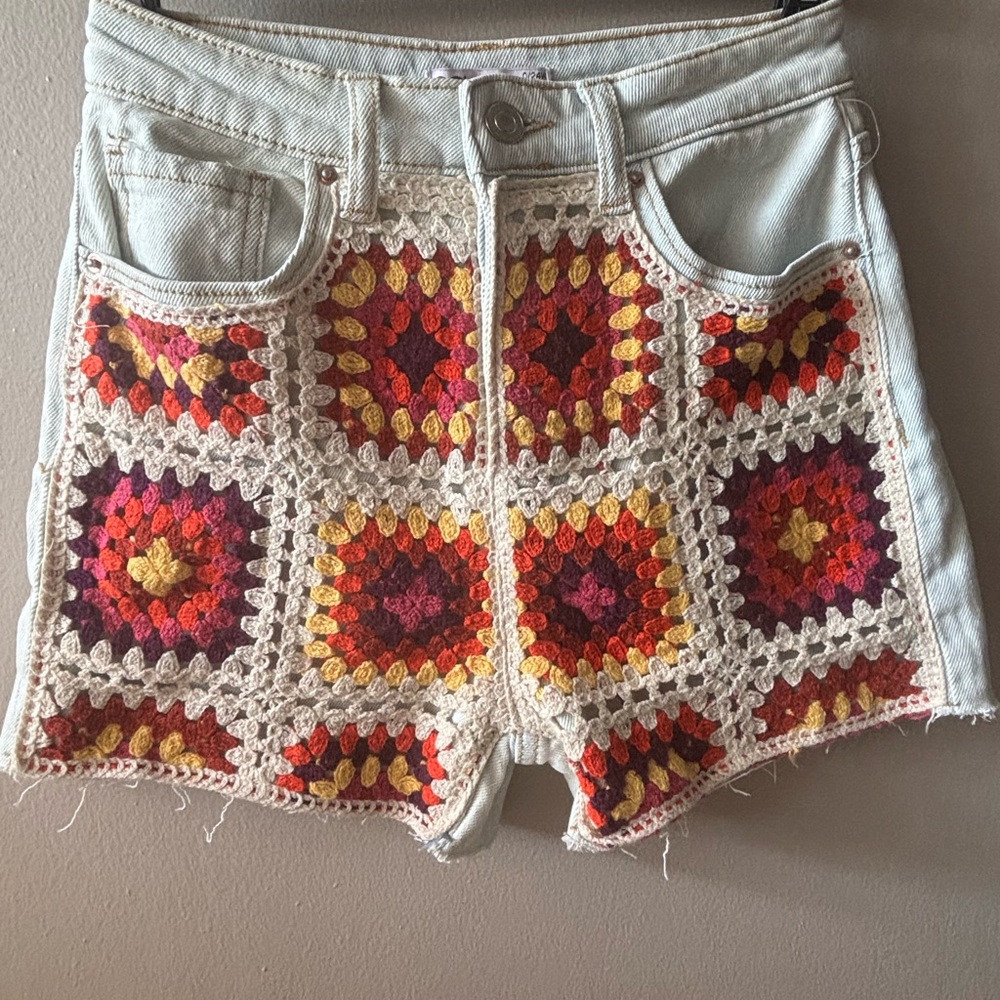 SO Crochet Patchwork Jean Shorts